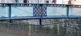 le-drapeau-royal-de-France-sur-la-Vilaine2