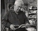 Calder en son atelier de Roxburry (U.S.A.)