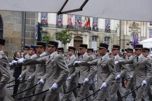 8 mai 1945, cérémonie, rennes, hôtel de ville, militaire, revue