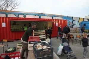 ateliers-du-vent-container-vente-legumes