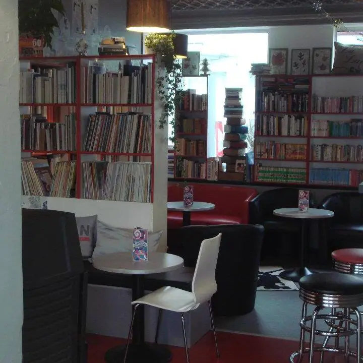Lecture gourmande au Pouliguen (Café librairie en Bretagne)