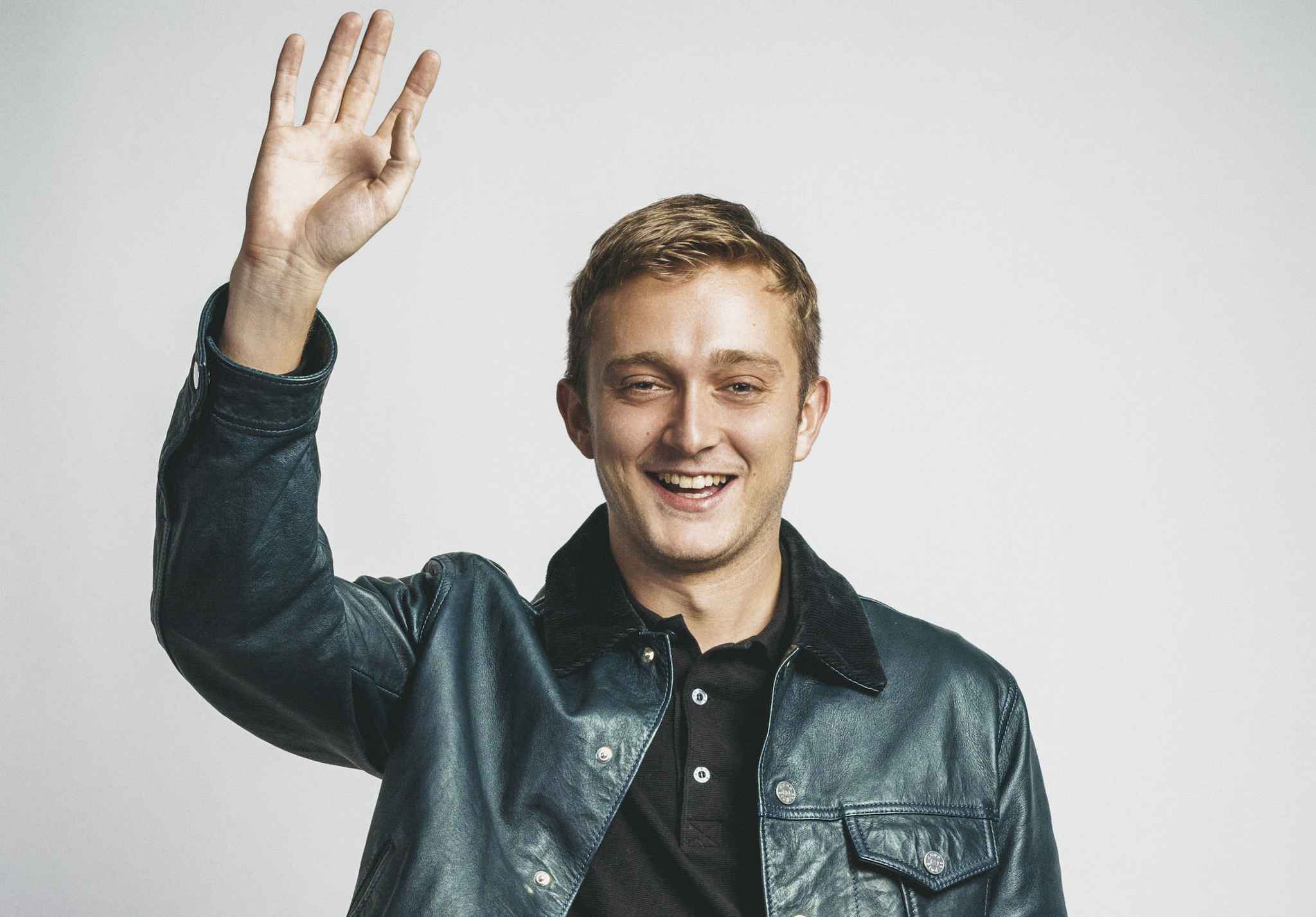 L’INSAISISSABLE RAPPEUR VALD SQUATTE L’ETAGE