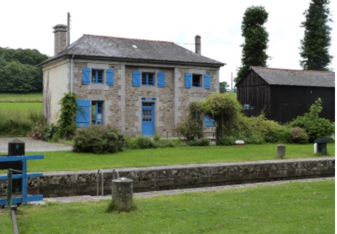 BRETAGNE MAISONS ÉCLUSIÈRES