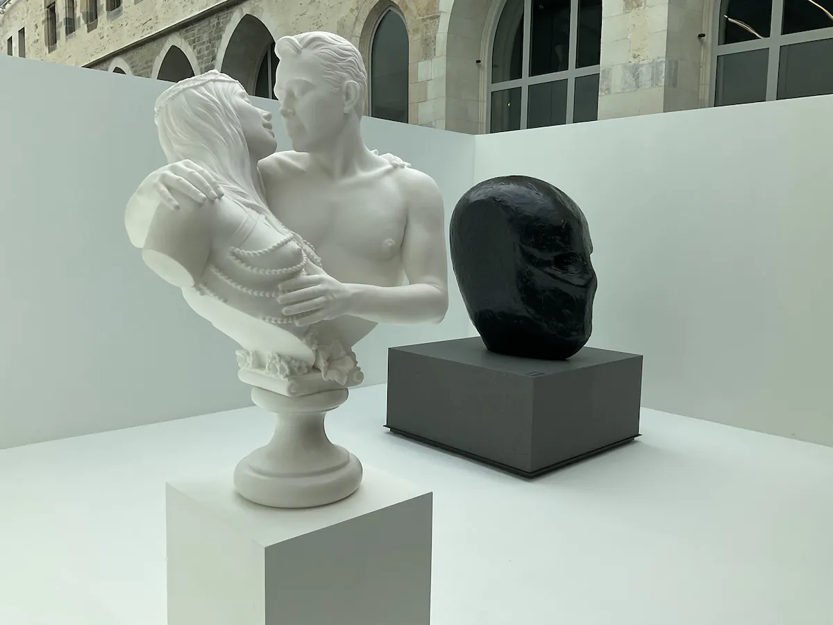 jeff koons damien hirst expo pinault rennes