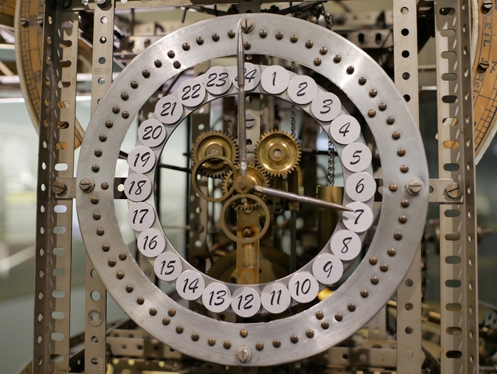 Découverte de l’horloge astronomique de Jean Legros Planétarium Reims