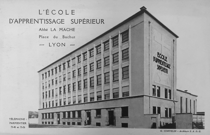 Visite guidée de l'Ecole La Mache et notamment des bâtiments construits en 1934-36 par Georges Curtelin Ecole la Mache Lyon