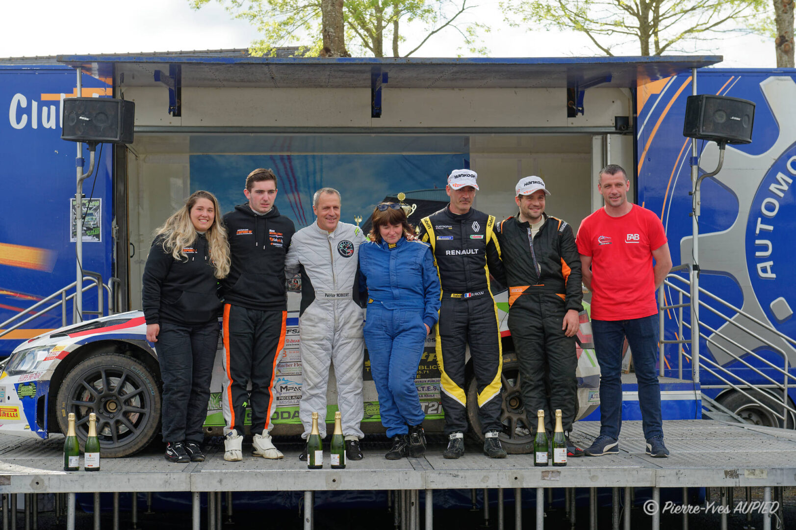 Podium des vainqueurs au rallye du Morbihan 2023