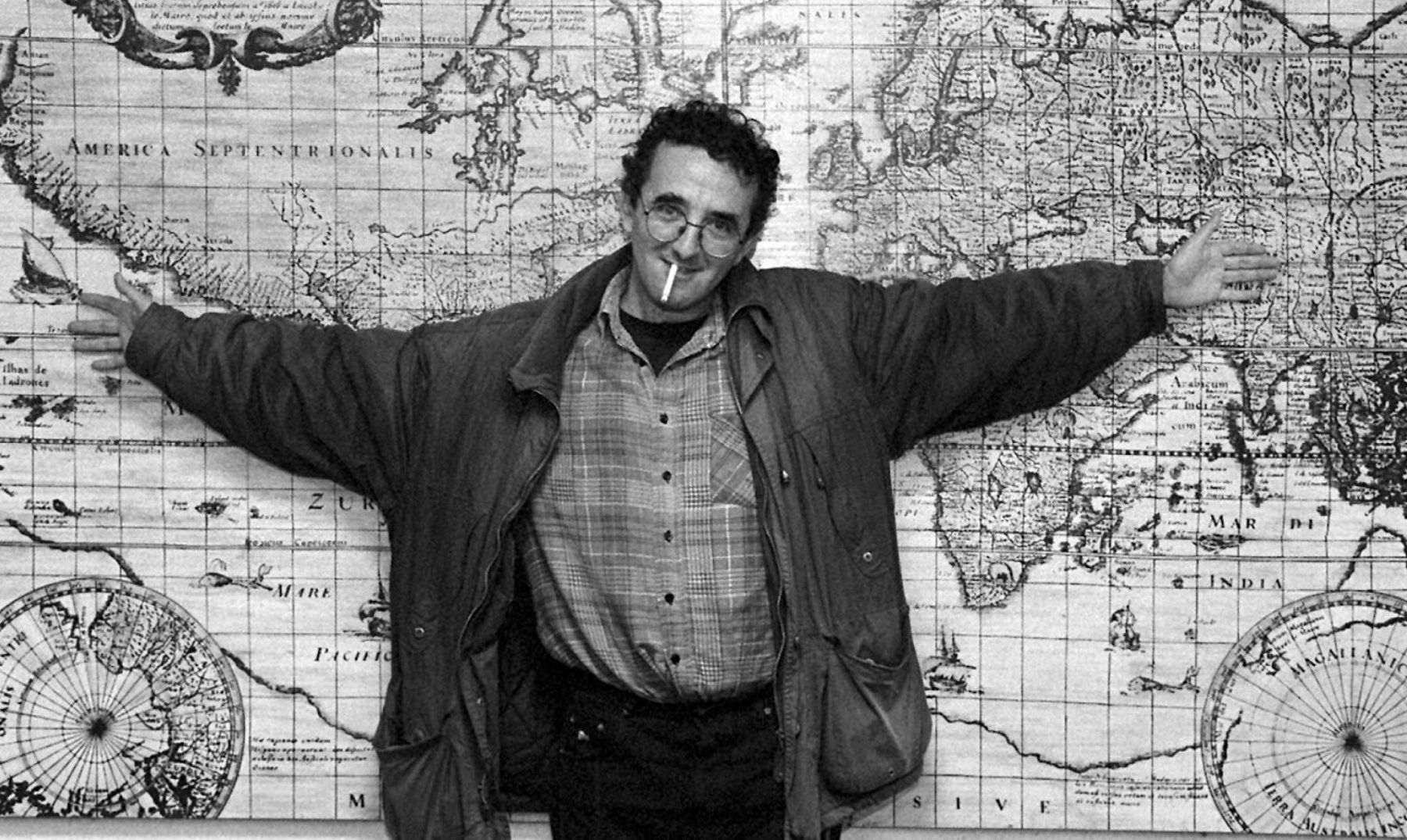 Bolaño devant son champ d'expertise.