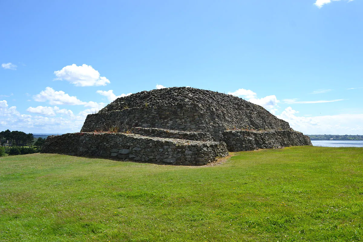 cairn barnenez finistère