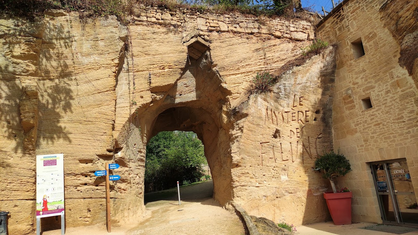sites
troglodytiques du 49