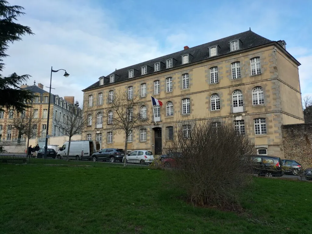 Prison de la motte 5 rue martenot région Bretagne