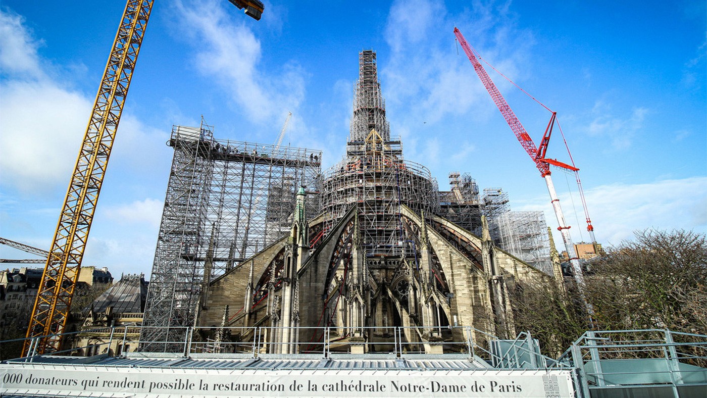 Microfolie Il est venu le temps de rebâtir Notre Dame de Paris