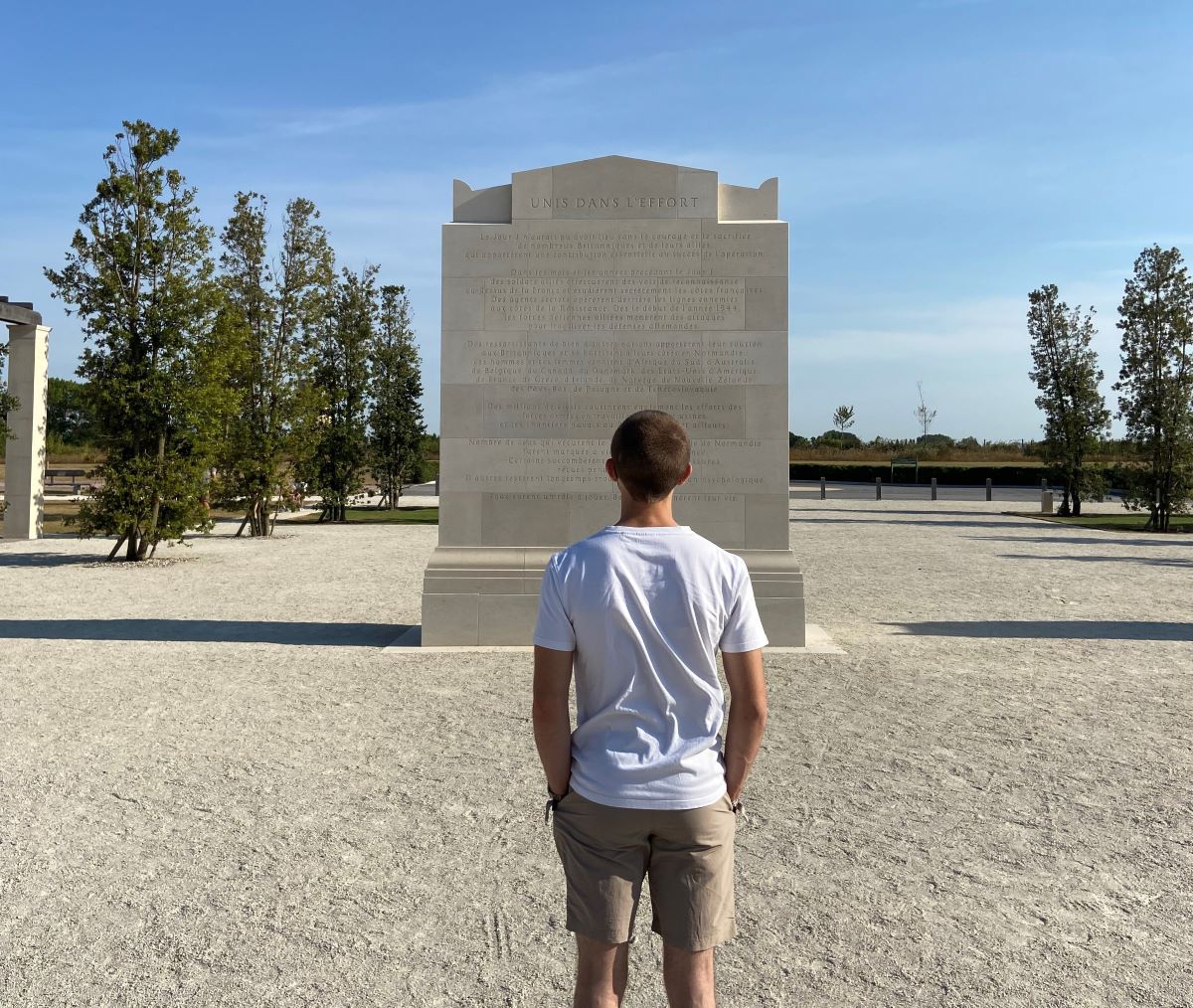 Enquête au Mémorial Britannique de Normandie le parcours d’un héro