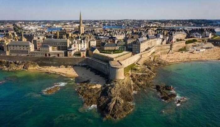 Saint Malo : La cité Corsaire Camping Saint-Malo