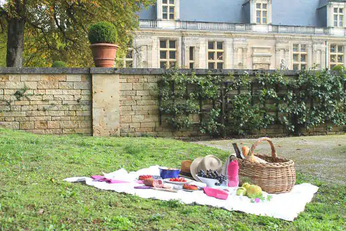"Pink nique" en musique dans le jardin du château Château du Grand Jardin Joinville