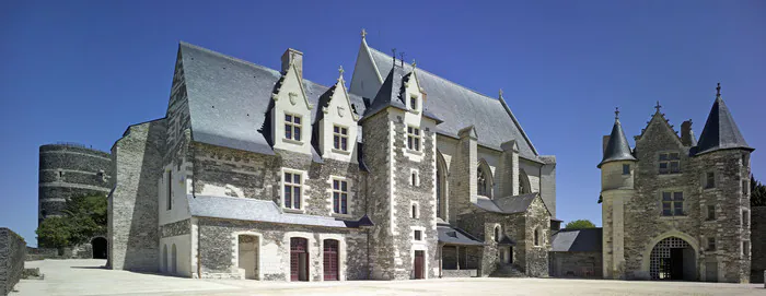 Histoire et Architecture Domaine national du château d'Angers Angers