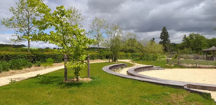Visite découverte du jardin sensoriel Jardin botanique universitaire le domaine du Deffend Mignaloux-Beauvoir