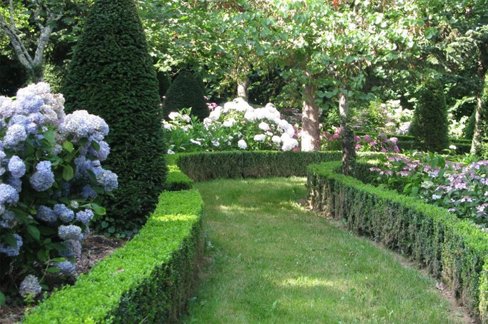 Découverte des Jardins du Pierrail aux multiples ambiances Jardin du château du Pierrail Margueron