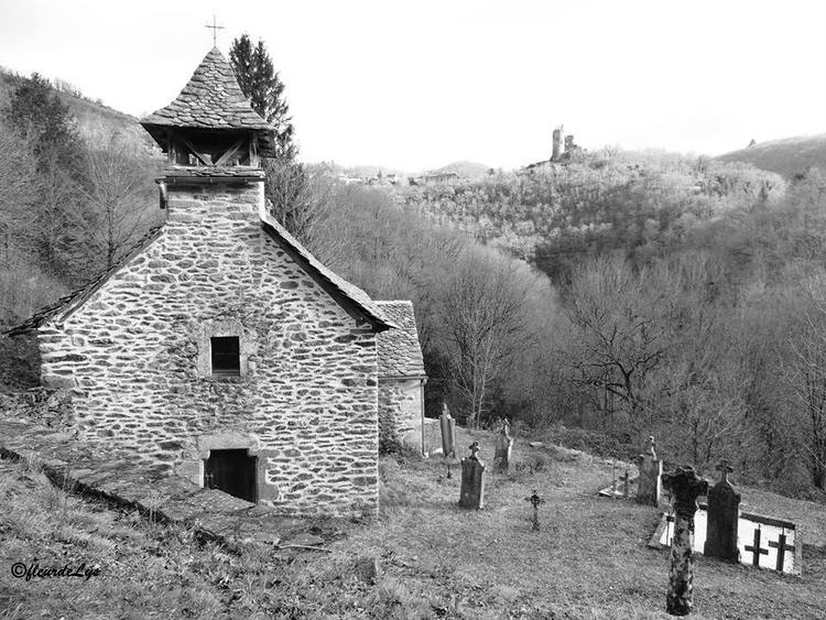 balade à la chapelle de Murat La Salvetat-Peyralès Occitanie