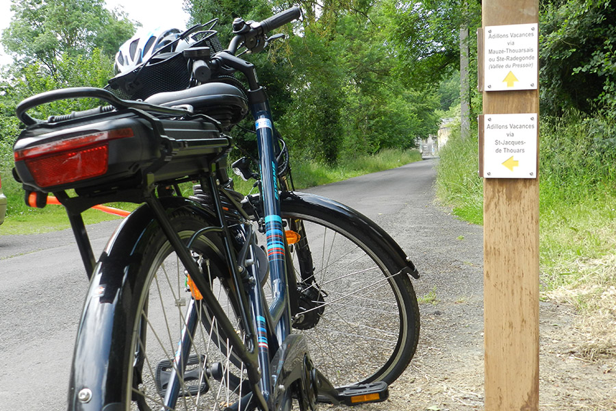 Le Thouet à vélo : boucle "Aux portes du Bocage" Luché-Thouarsais Nouvelle-Aquitaine
