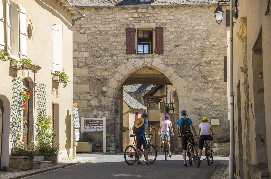 Circuit vélo par les routes autour de Bournazel Rignac Occitanie