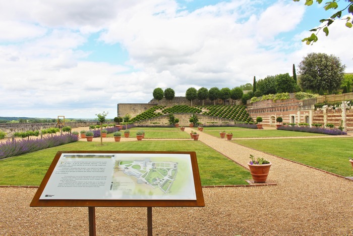 L’histoire des jardins du château royal d’Amboise en visite guidée. Château et jardins royaux d’Amboise Amboise