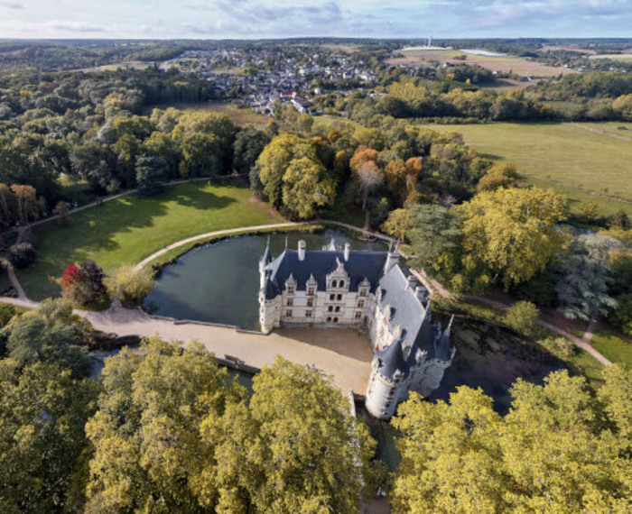 Visite du parc paysager avec le chef jardinier Château et parc d'Azay-le-Rideau Azay-le-Rideau