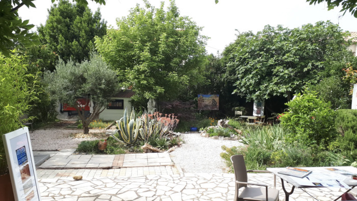 Découverte d'un jardin méditerranéen agrémentée d'une exposition artistique Jardin d'agrément Narbonne