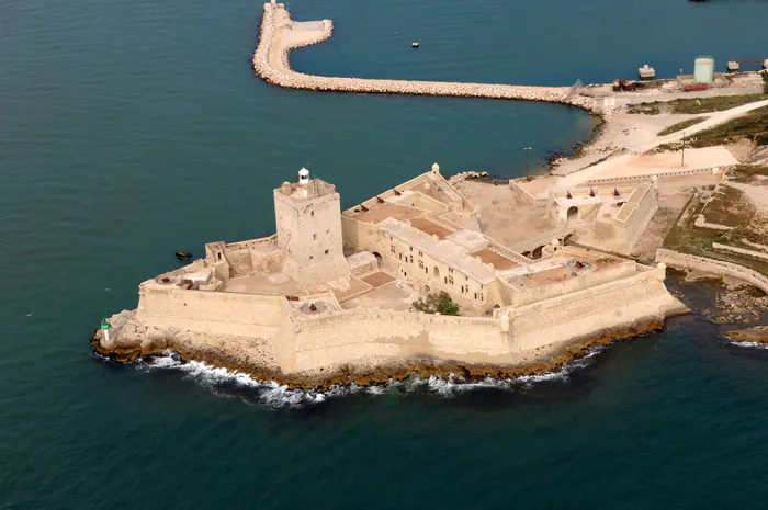 Visite du fort de Bouc (français et LSF) Quai d'honneur de l'Hôtel de Ville Martigues