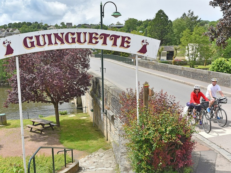 Vélo Francette : de Thury-Harcourt à Pont-d'Ouilly Falaise Normandie