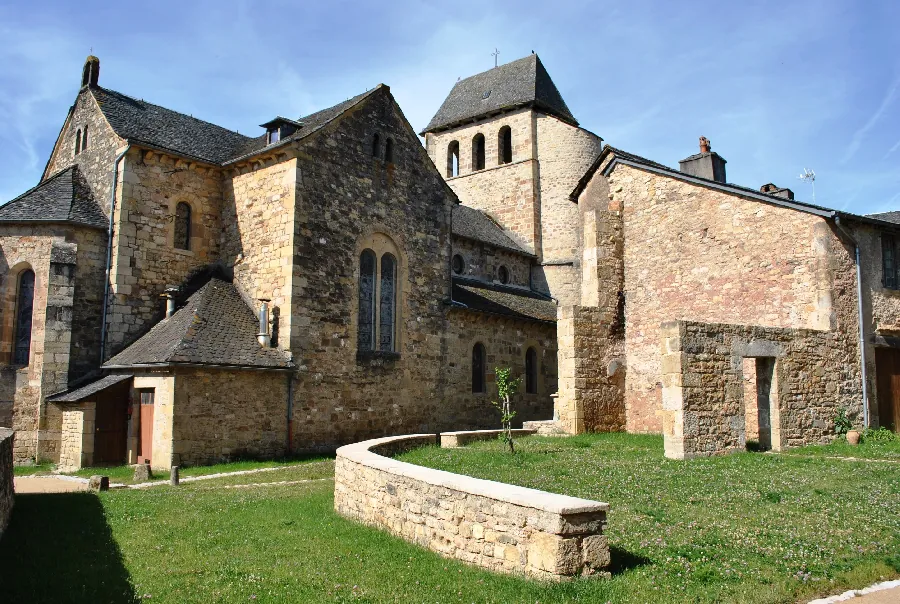 Cyclotourisme : Circuit de Vimenet Laissac-Sévérac l'Église Occitanie