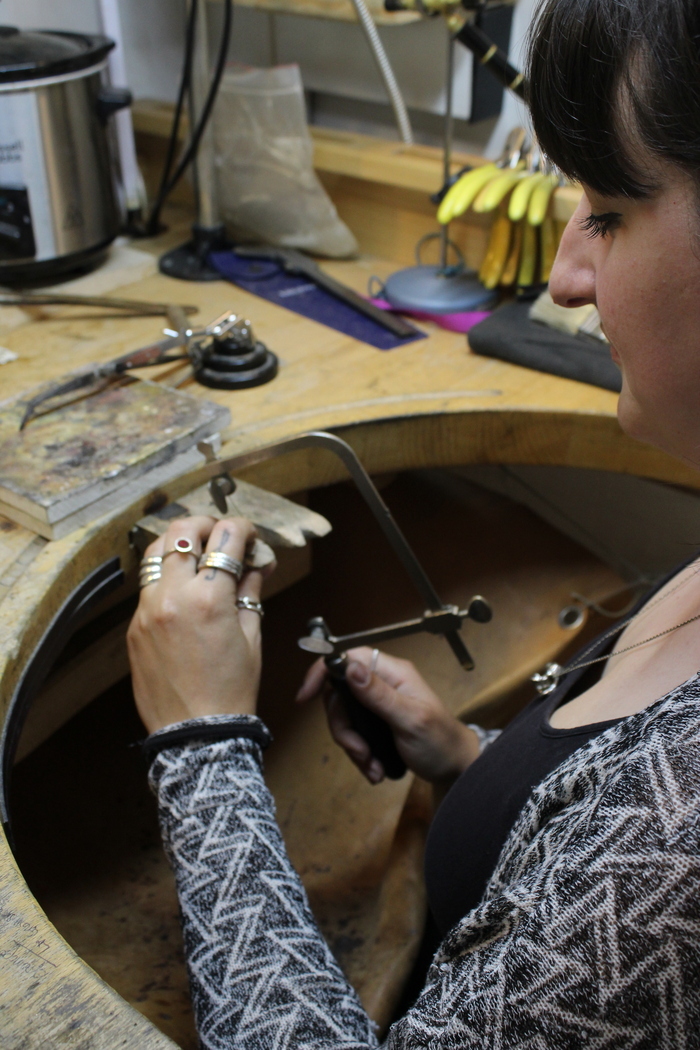 Découvrez les bijoux contemporains en argent recyclé de Mélissa Cortese ! Mélissa Cortèse Joaillerie Marseille