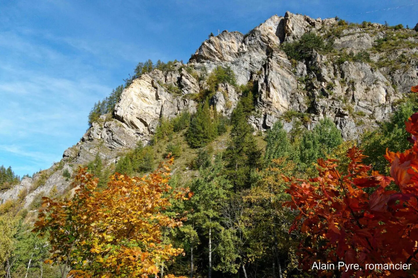 Bretagne. Alain Pyre a choisi Quimper et l’Île de Sein pour décor de ...