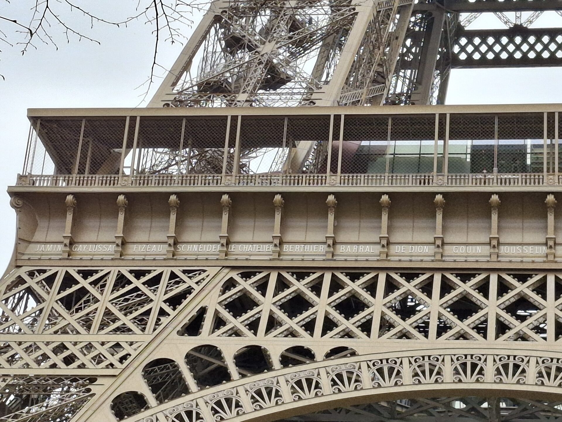 frise tour eiffel