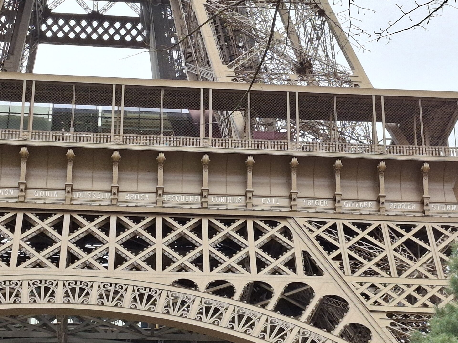 frise tour eiffel